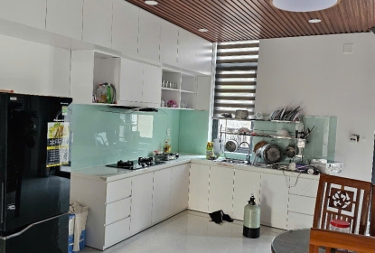 thi-cong-da-hoa-cuong-phong-bep